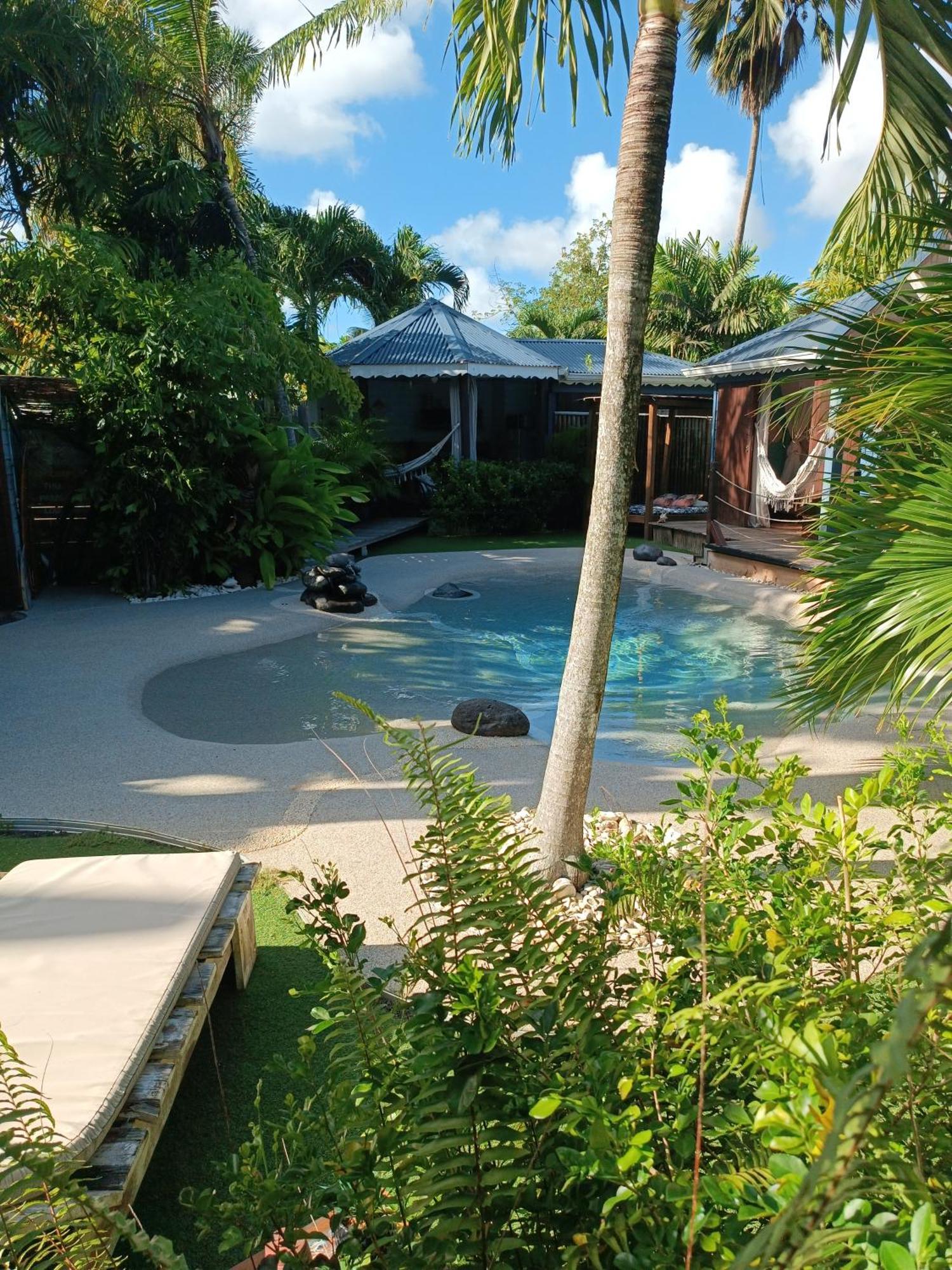 Tiki Paradise Lodge Fwi Sainte-Anne  Exterior foto